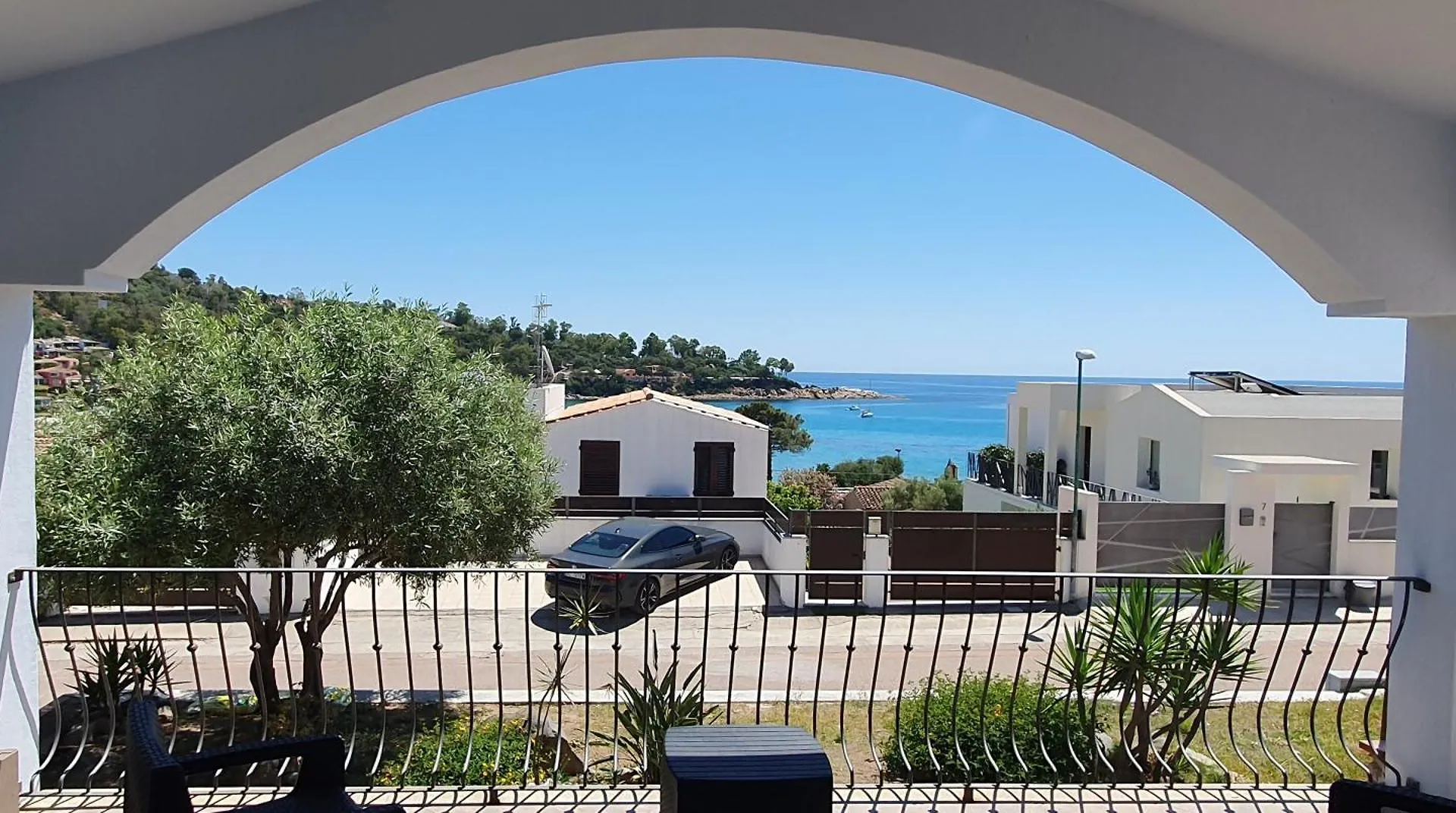 Alisei Villa أرباتاكْسْ